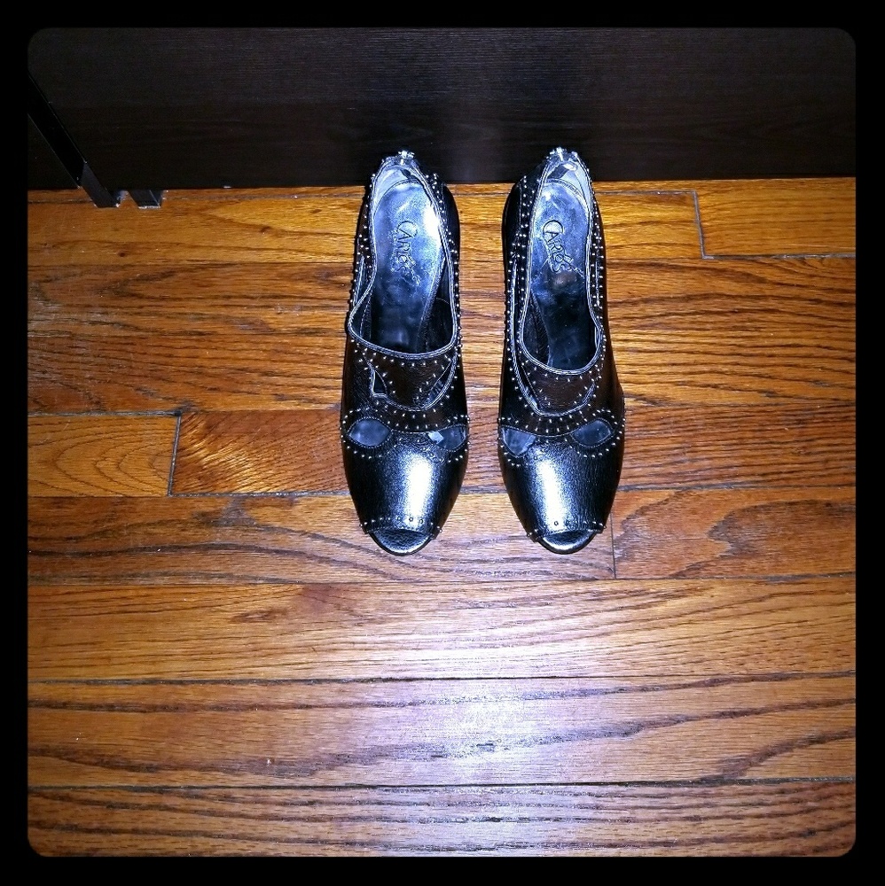 Peep toe booties (pewter)